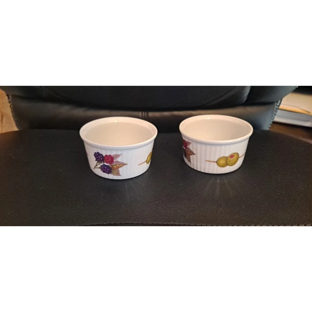 Royal Worcester Fine Porcelain Evesham Ramekins 3.25